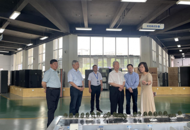 原國家環(huán)境保護(hù)總局副局長、原中國環(huán)境保護(hù)產(chǎn)業(yè)協(xié)會會長王心芳一行調(diào)研華時捷科技